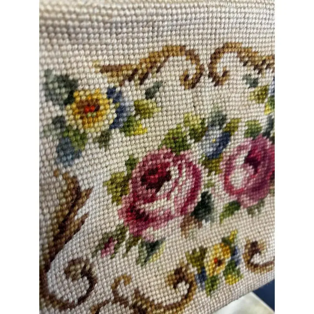 Vintage 1960s Wool Needlepoint Floral Purse w/ Chain Strap